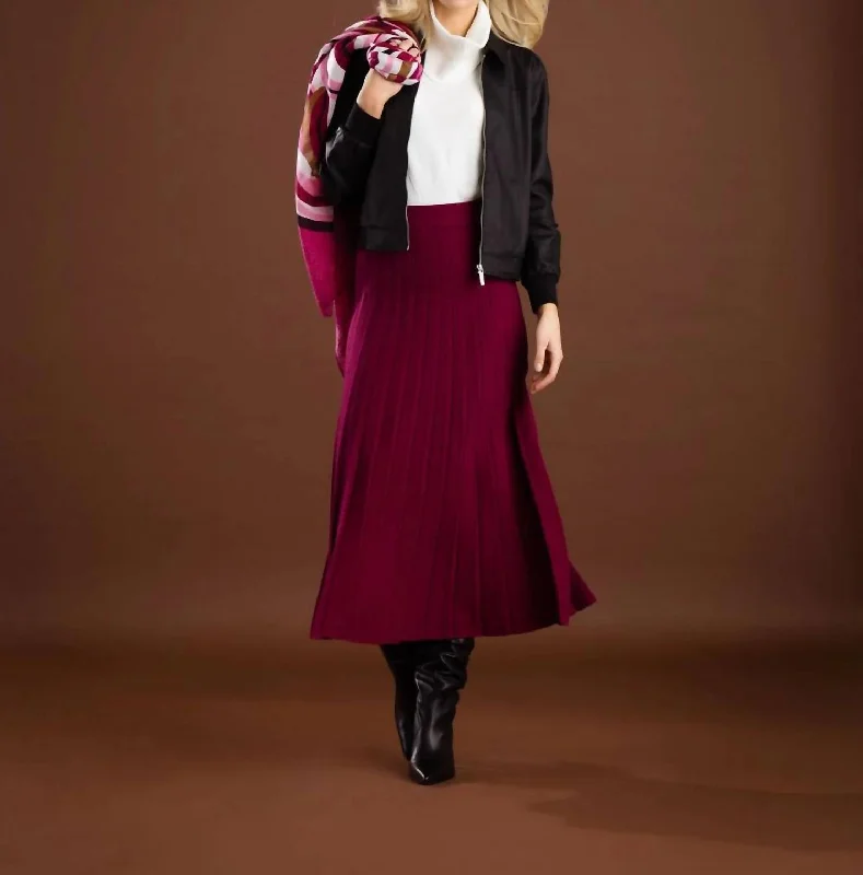 Pleated Long Skirt In Burgundy