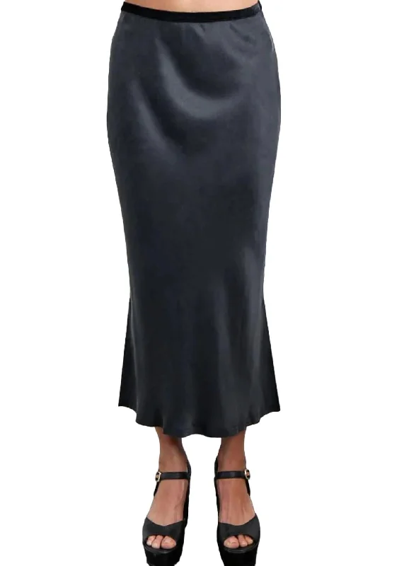 Long For It Skirt In Black